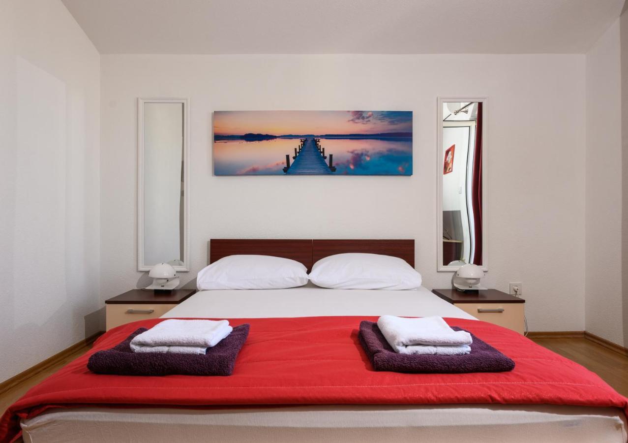 Apartments Blatancic Vodice Ngoại thất bức ảnh