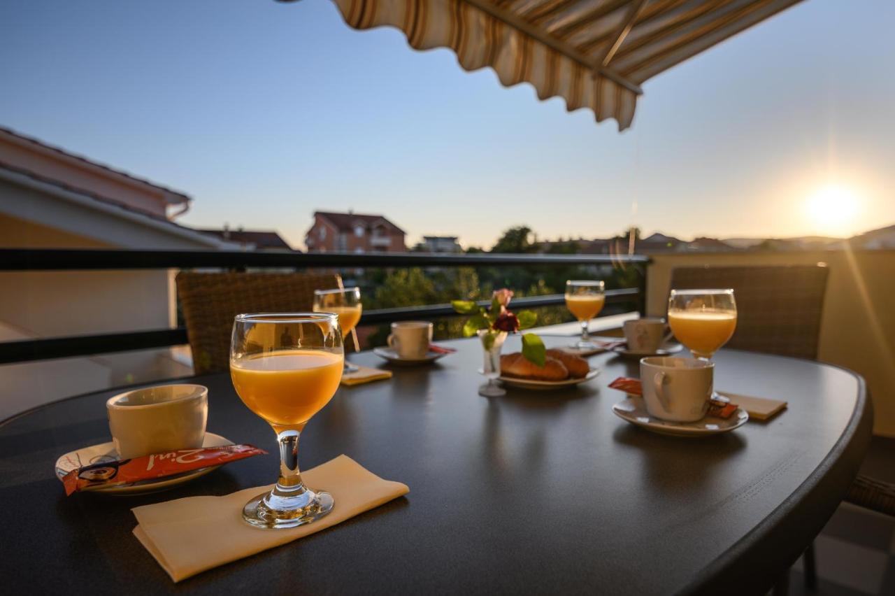 Apartments Blatancic Vodice Ngoại thất bức ảnh