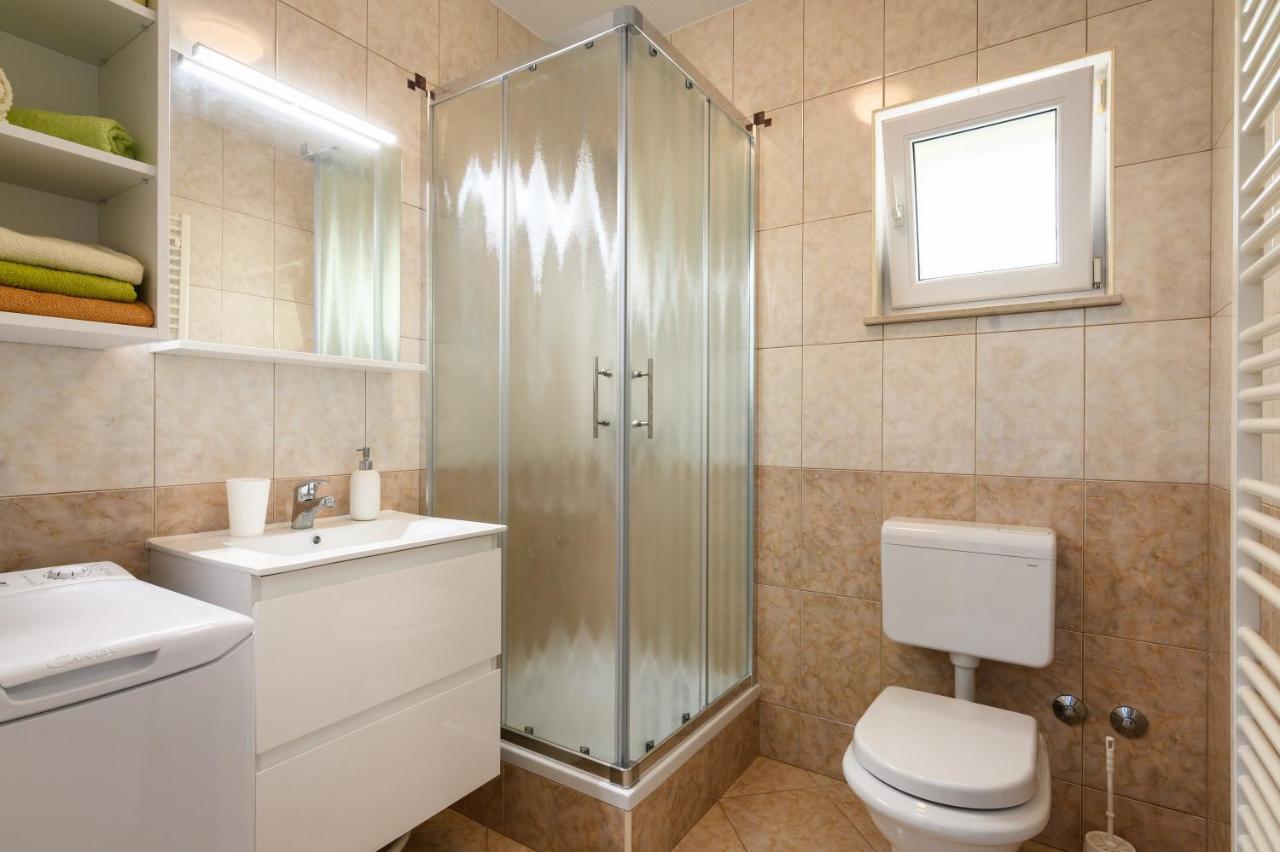 Apartments Blatancic Vodice Ngoại thất bức ảnh